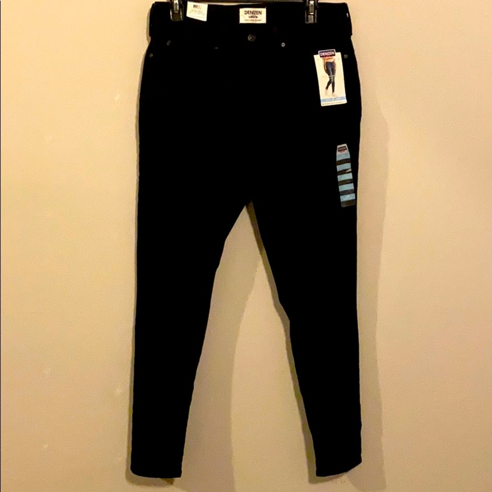 Levi’s “Denizen” Jeans